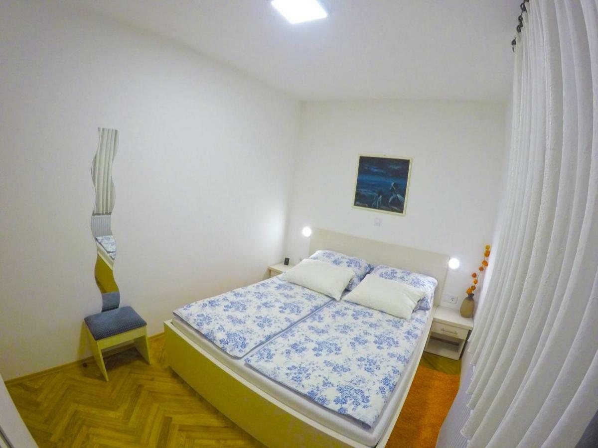 Apartment Oletic 4*